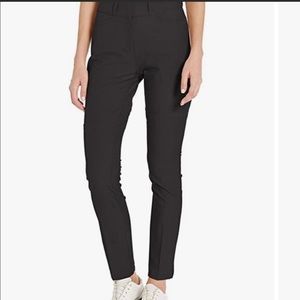 Adidas Women’s golf pant size 6